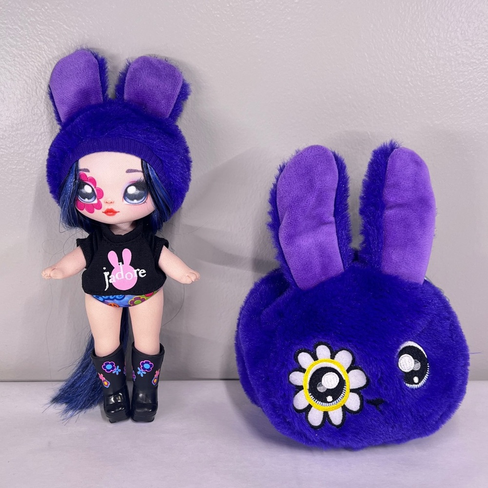 Na! Na! Na! Surprise 2-in-1 Melanie Mod Fashion Doll & Plush Purse - Series 4